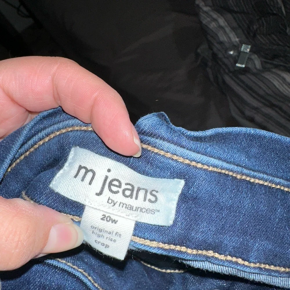 Maurices MJeans 20W High Rise Dark Wash Crop Capri Jeans Button Fly - Picture 4 of 6